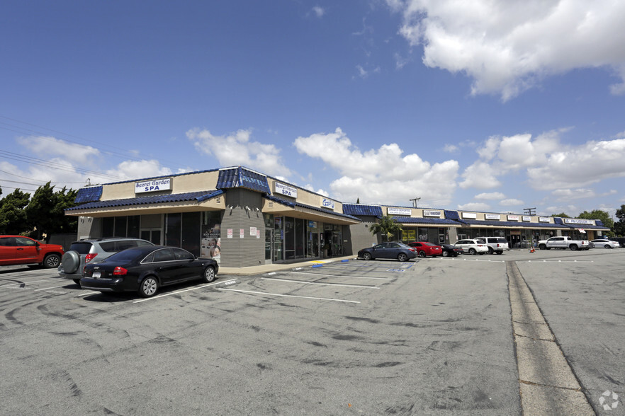 7431-7451 Cerritos Ave, Stanton, CA for lease - Building Photo - Image 1 of 19