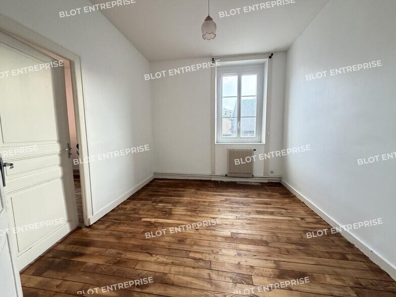 Office in Rennes for sale - Interior Photo - Image 3 of 5