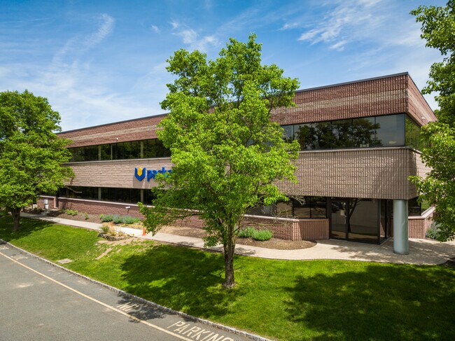 Plus de détails pour 208 Passaic Ave, Fairfield, NJ - Industriel à louer