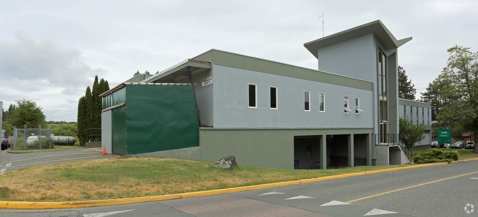 4470 Markham St, Saanich, BC à louer - Photo du bâtiment - Image 3 de 3