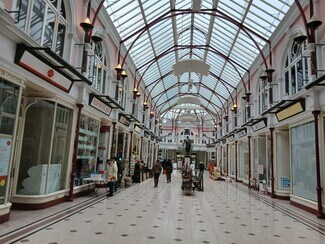 Plus de détails pour Royal Arcade, Bournemouth - Commerce de détail à louer
