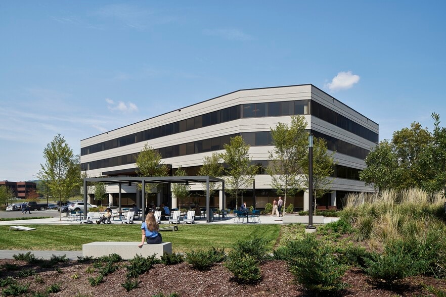 100 Westwood Pl, Brentwood, TN for lease - Building Photo - Image 2 of 4