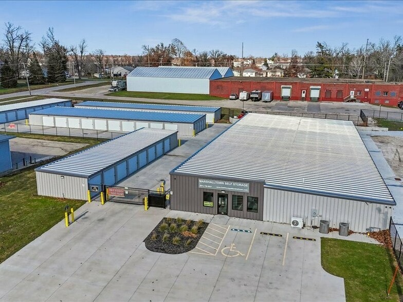 1101 Lincoln way, Marshalltown, IA for sale - Building Photo - Image 1 of 8