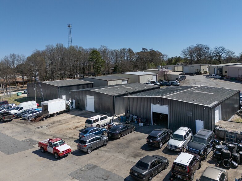 1346 General Arts Rd, Conyers, GA à louer - Photo du bâtiment - Image 3 de 4