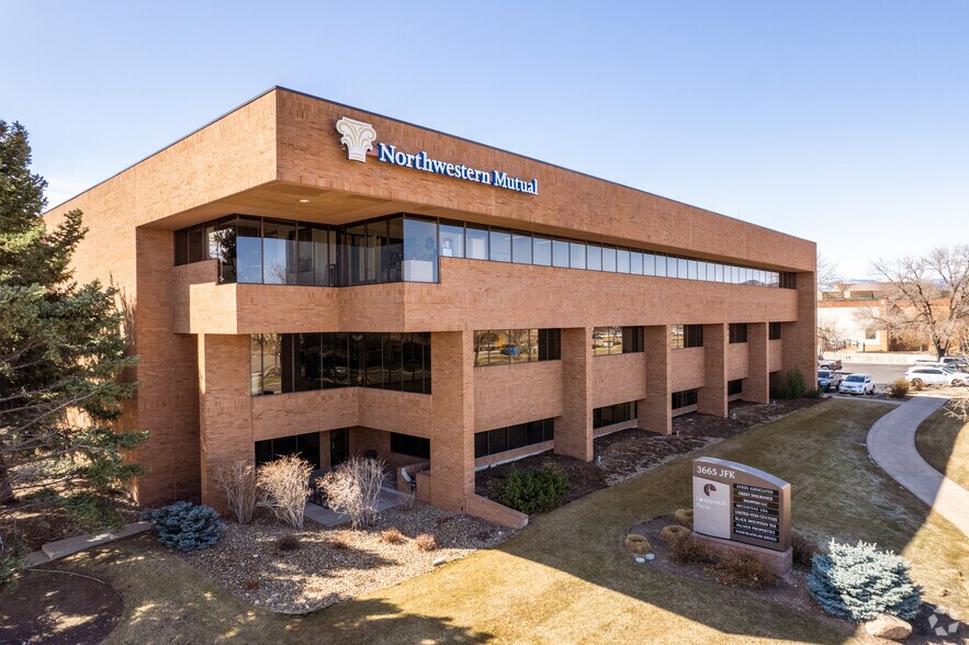 3665 John F Kennedy Pky, Fort Collins, CO à louer - Photo du bâtiment - Image 3 de 5