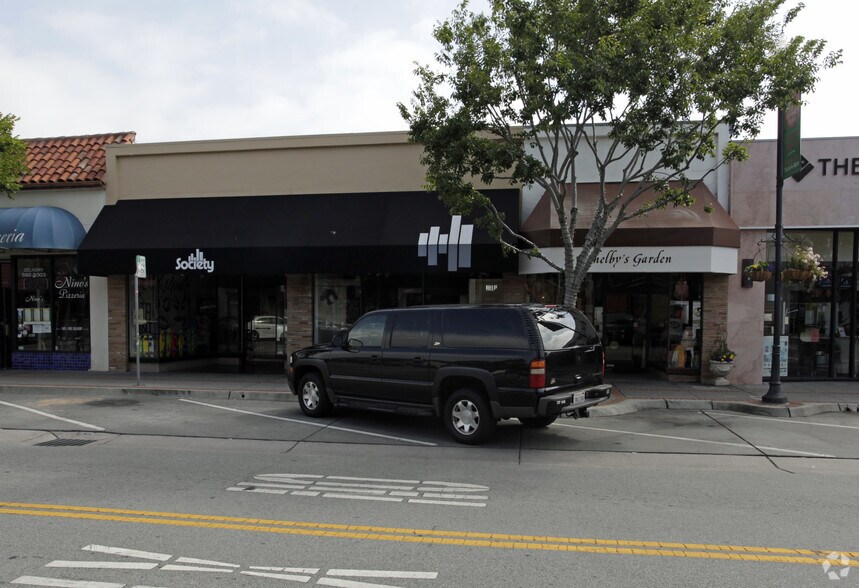 625-629 Laurel St, San Carlos, CA à vendre - Photo principale - Image 1 de 2