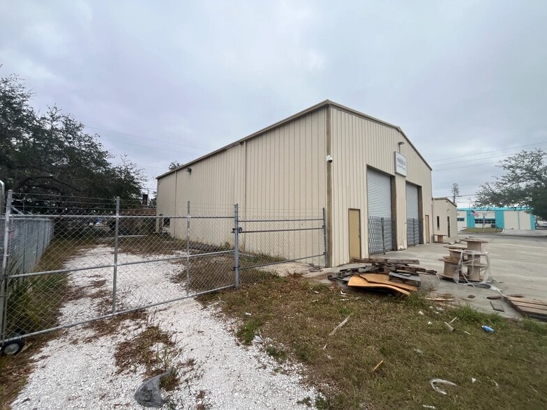 1734 5th St, Bradenton, FL à louer - Photo du bâtiment - Image 2 de 11
