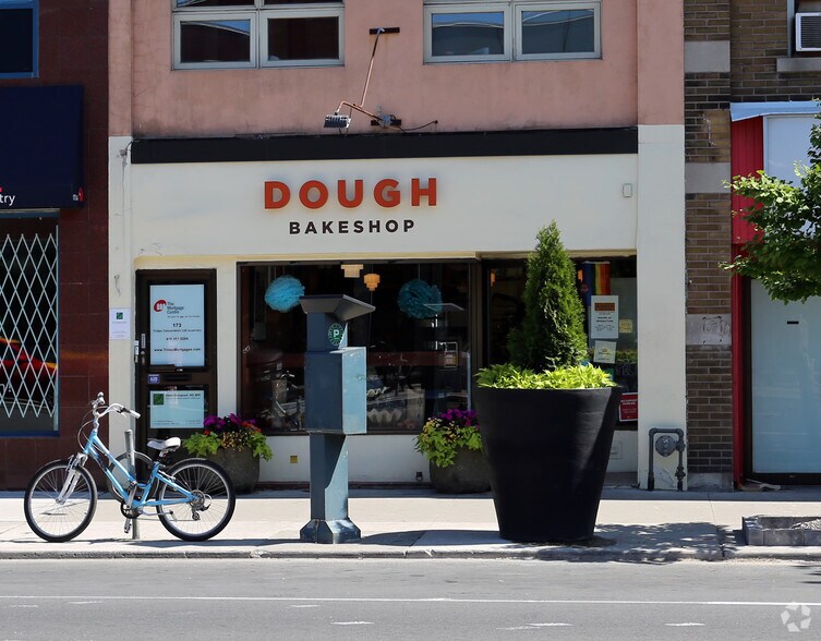 173 Danforth Ave, Toronto, ON à vendre - Photo du bâtiment - Image 3 de 5
