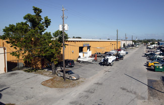 Plus de détails pour 2305 NW 150th St, Opa Locka, FL - Industriel à louer