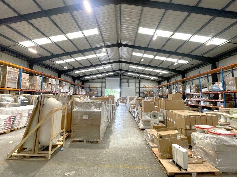 Unit 8 Connections Business Park, Vestry Rd, Sevenoaks à louer - Photo intérieure - Image 3 de 5