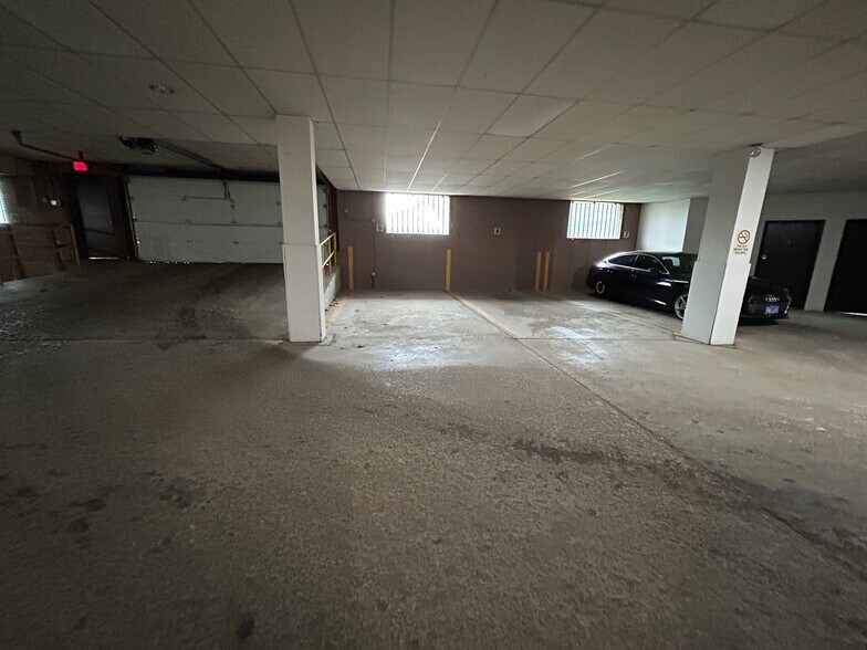 1480 Renaissance Dr, Park Ridge, IL à louer - Photo du bâtiment - Image 3 de 15