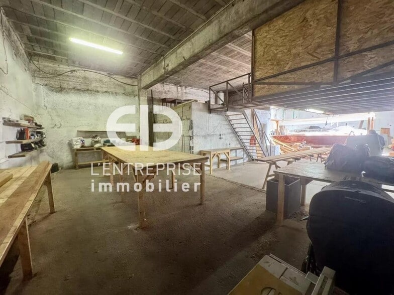 Industrial in Nice for lease - Interior Photo - Image 3 of 9