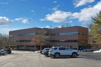 100 Dutch Hill Rd, Orangeburg, NY for lease Interior Photo- Image 2 of 69