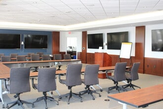 1500 Main St, Springfield, MA à louer Photo intérieure- Image 2 de 8