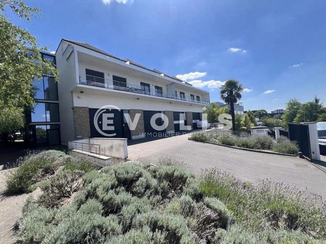 Flex in Bry-sur-Marne for lease Building Photo- Image 1 of 8