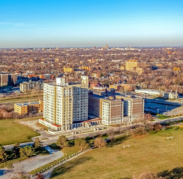 315 Burns Dr, Detroit, MI à vendre - Photo du bâtiment - Image 3 de 29
