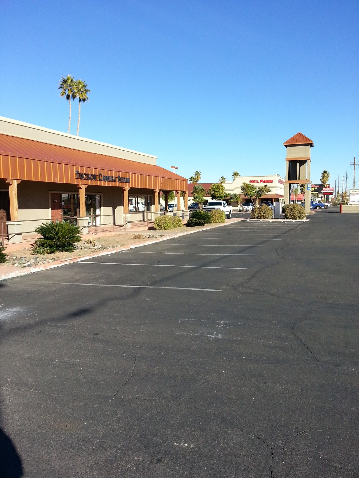 3867 N Oracle Rd, Tucson, AZ for lease Building Photo- Image 1 of 5