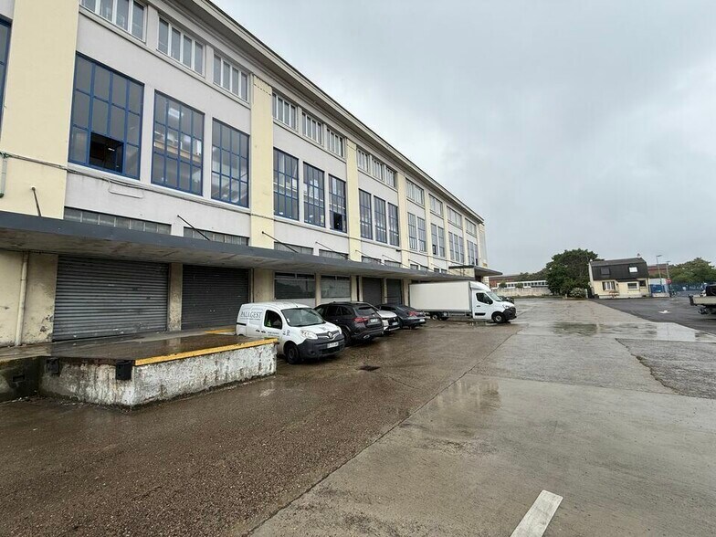 Industrial in Bobigny for lease - Building Photo - Image 3 of 10
