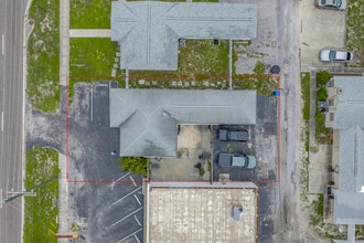 559 49th St S, Saint Petersburg, FL - AERIAL  map view - Image1