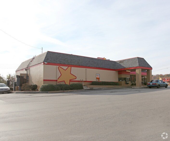 611 Bessemer Super Hwy, Birmingham, AL à vendre - Photo du bâtiment - Image 2 de 2