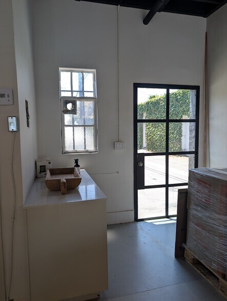 8804 Charleville, Beverly Hills, CA à louer - Photo intérieure - Image 3 de 7