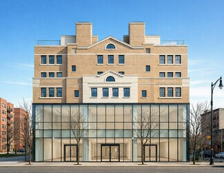 Plus de détails pour 2510 Valentine Ave, Bronx, NY - Bureau/Commerce de détail, Commerce de détail à louer