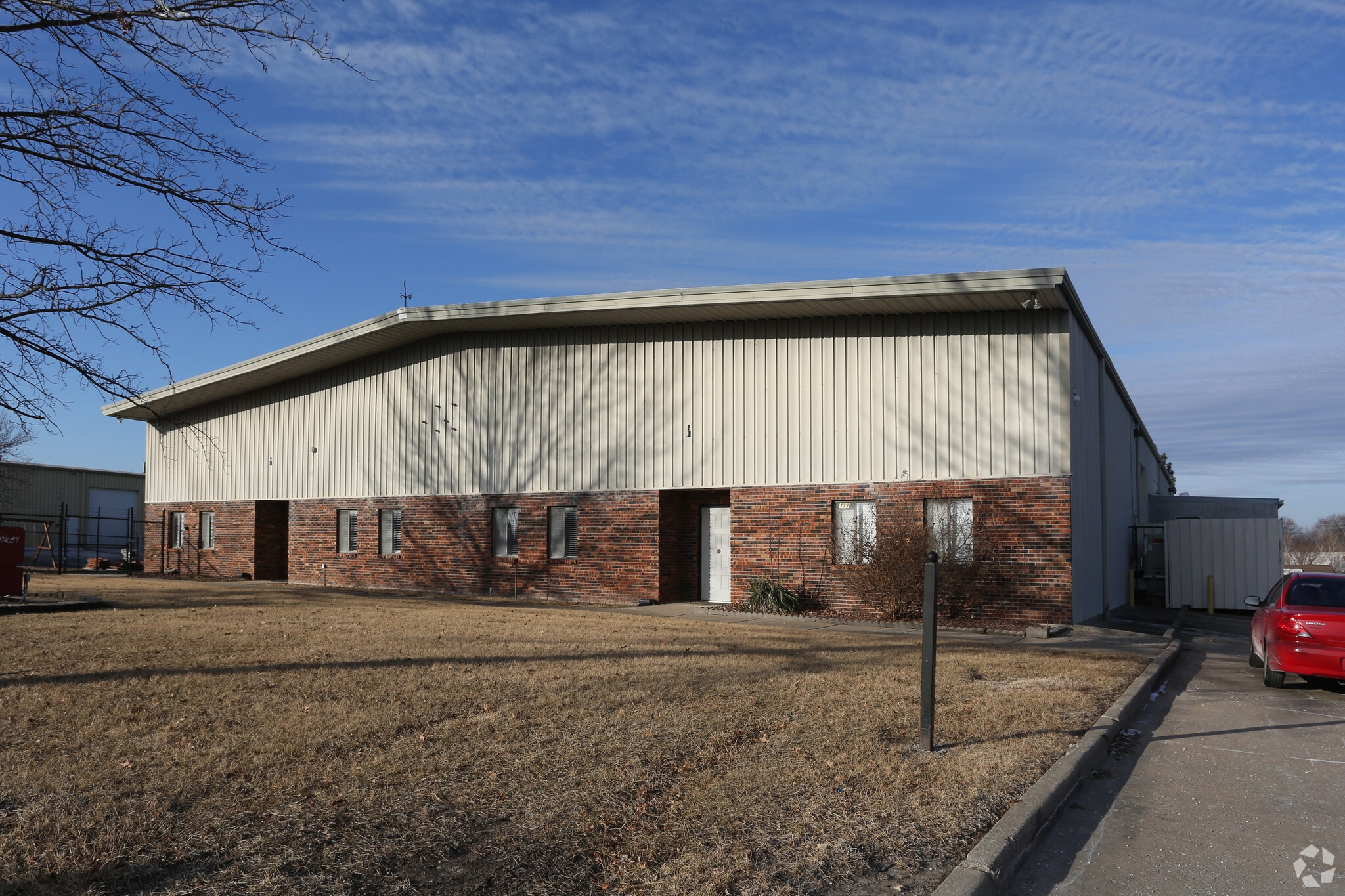 311-315 N Burch St, Olathe, KS for lease Primary Photo- Image 1 of 12