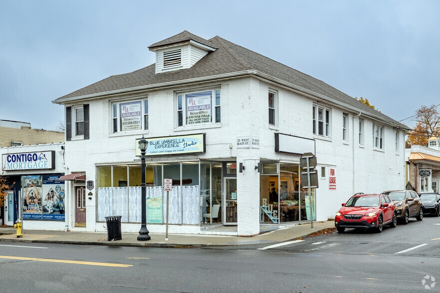 35 W Main St, Smithtown, NY for lease - Primary Photo - Image 1 of 6