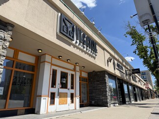 Plus de détails pour 10624-10642 82nd Ave NW, Edmonton, AB - Commerce de détail à louer