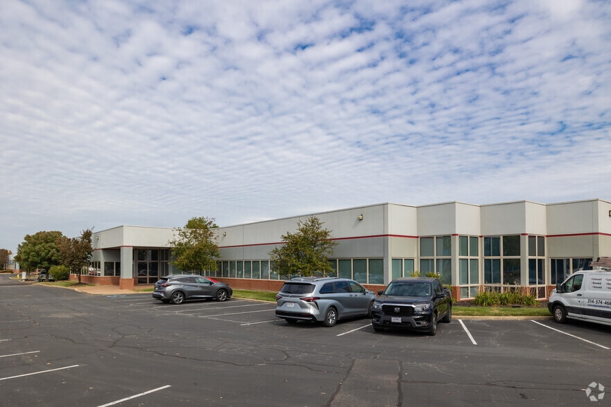 702 Spirit 40 Park Dr, Chesterfield, MO for sale - Primary Photo - Image 1 of 14