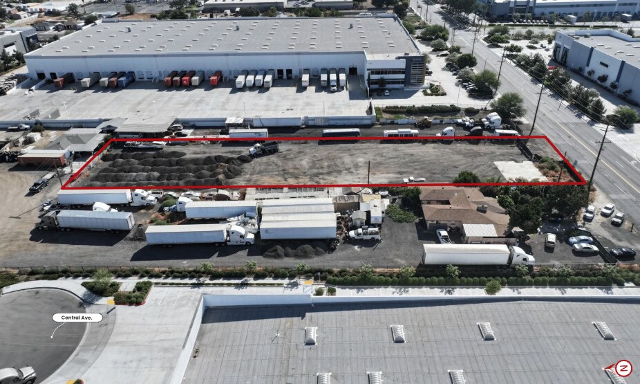 536 Central Ave, San Bernardino, CA à louer - Photo du bâtiment - Image 2 de 4