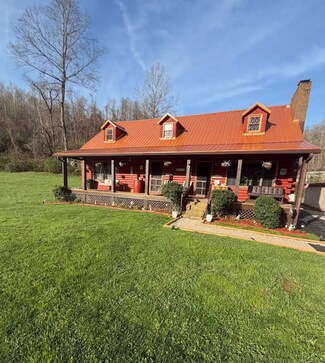 Plus de détails pour 2507 5th Street Rd, Huntington, WV - Spécialité à vendre