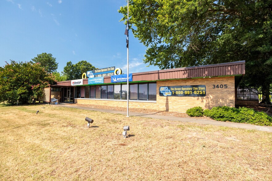 3405 Commerce Rd, Richmond, VA à vendre - Photo du bâtiment - Image 3 de 93
