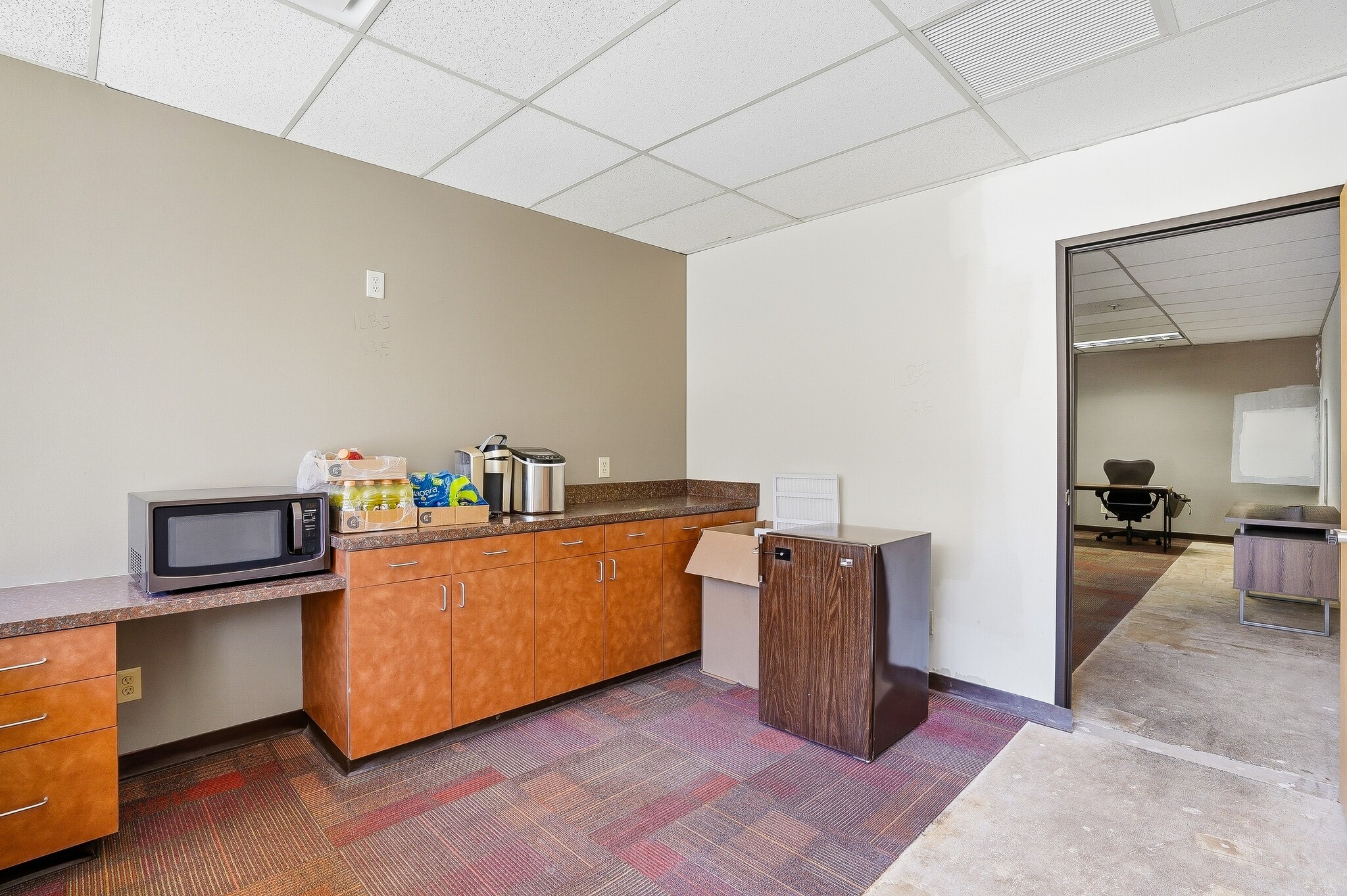9700 N 91st St, Scottsdale, AZ for lease Interior Photo- Image 1 of 12