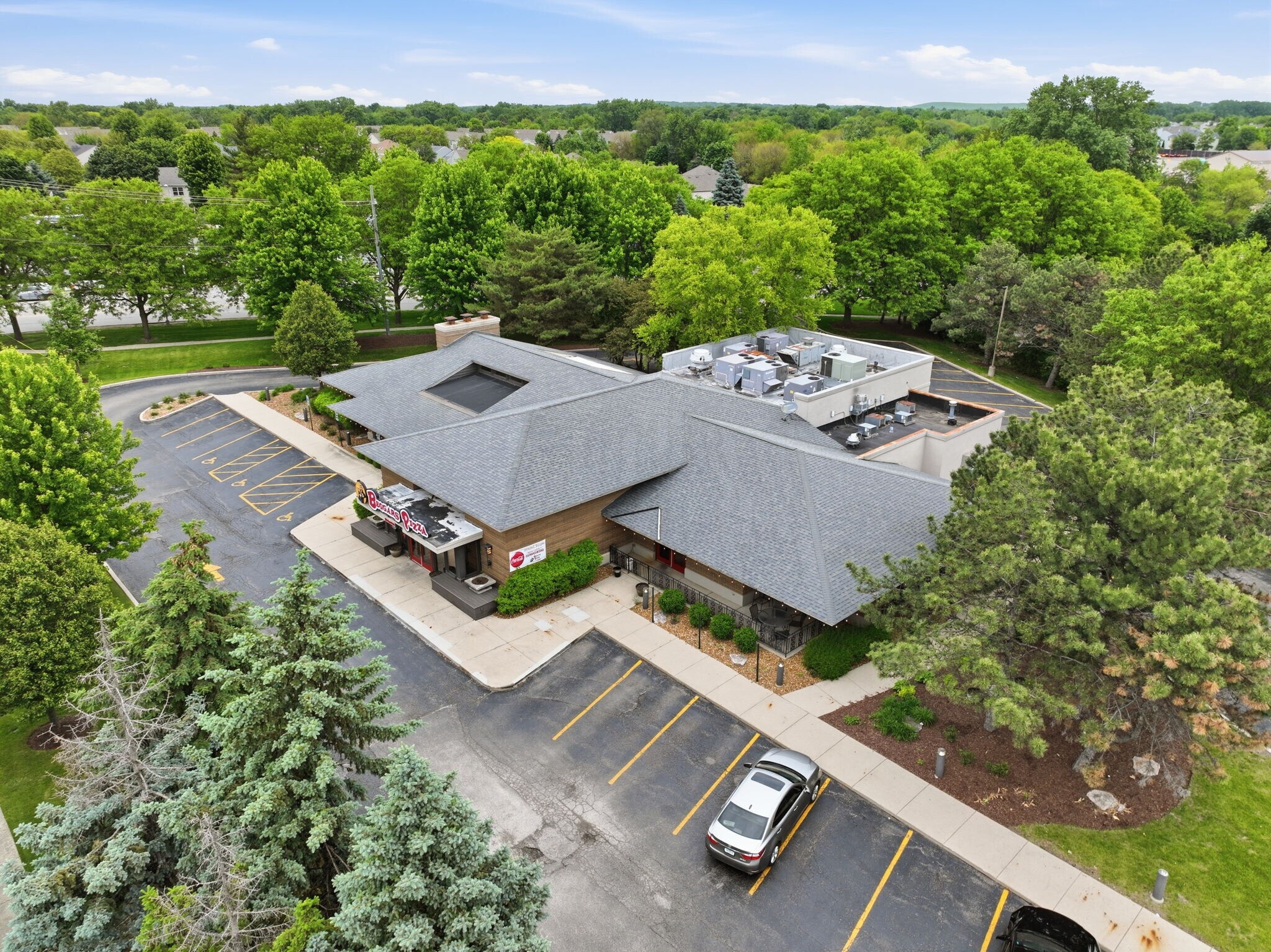 300 Veterans Pky, Bolingbrook, IL for sale Building Photo- Image 1 of 15