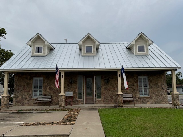 423 E Main St, Bellville, TX for sale Building Photo- Image 1 of 13