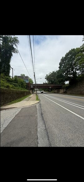 736 W Godfrey Ave, Philadelphia, PA for sale - Building Photo - Image 3 of 6