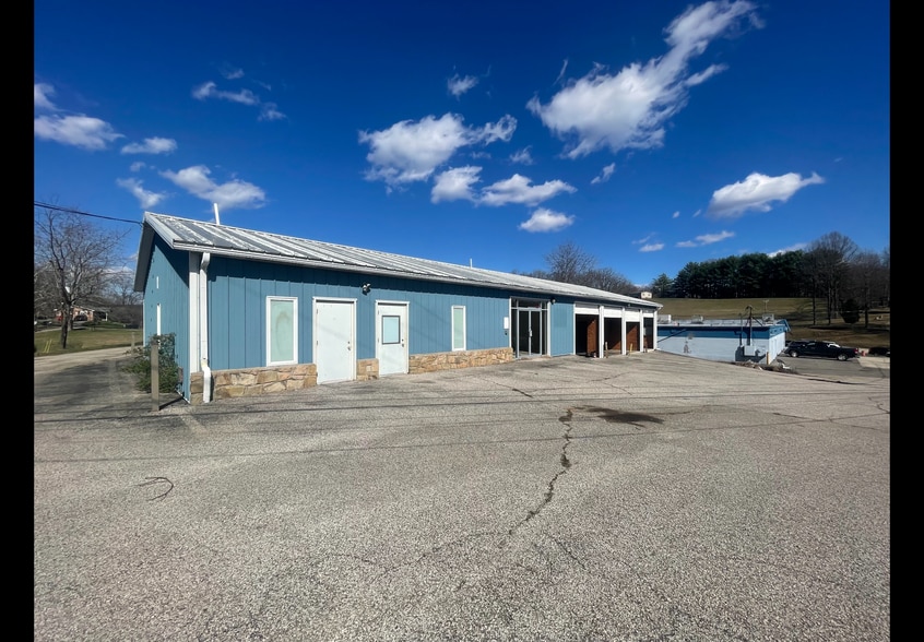 6417 Sissonville Dr, Charleston, WV for sale - Building Photo - Image 1 of 16