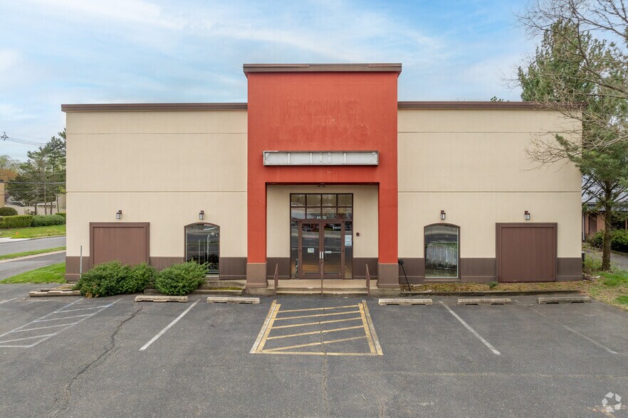 2470 US Highway 1, Lawrenceville, NJ à vendre - Photo du bâtiment - Image 2 de 38