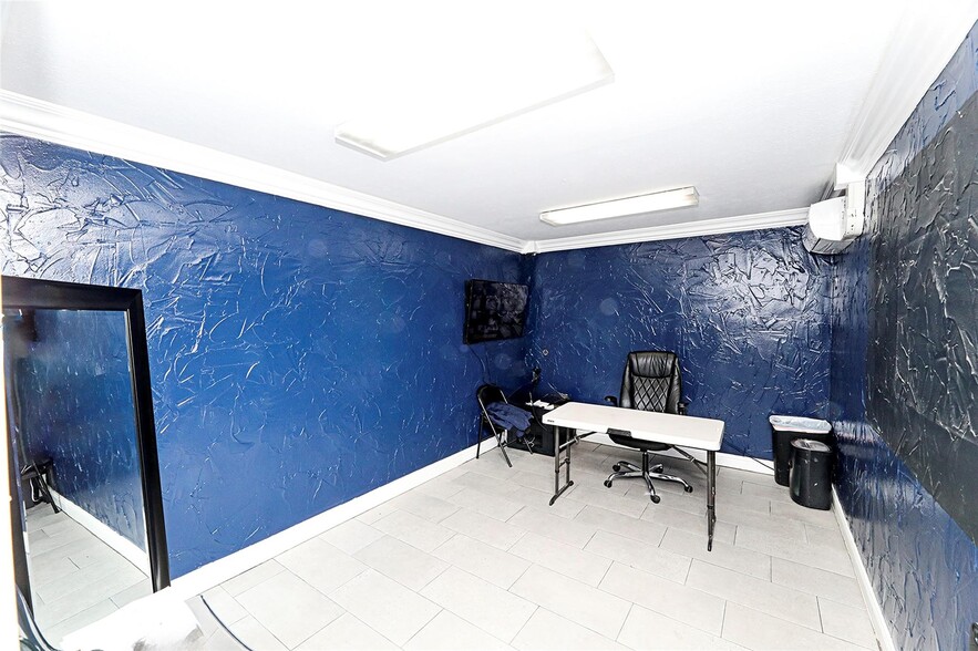 406 W Wise St, Bowie, TX for sale - Building Photo - Image 3 of 38