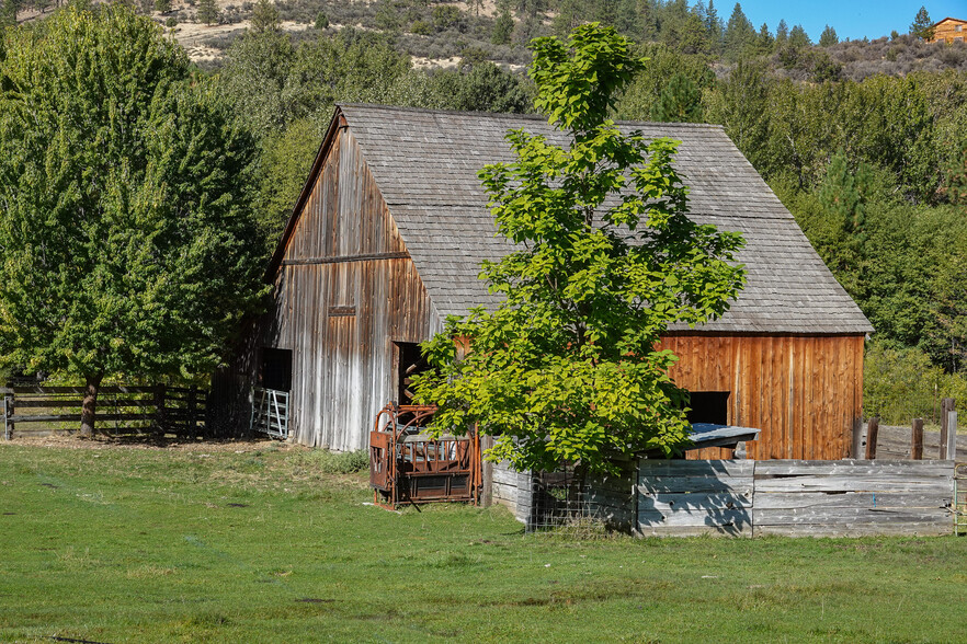 10017 3 Hwy, Callahan, CA à vendre - Photo du bâtiment - Image 3 de 64