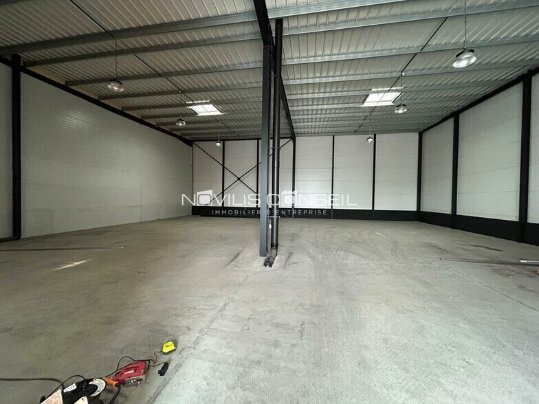Flex in Plaisance-du-Touch for lease - Interior Photo - Image 3 of 12