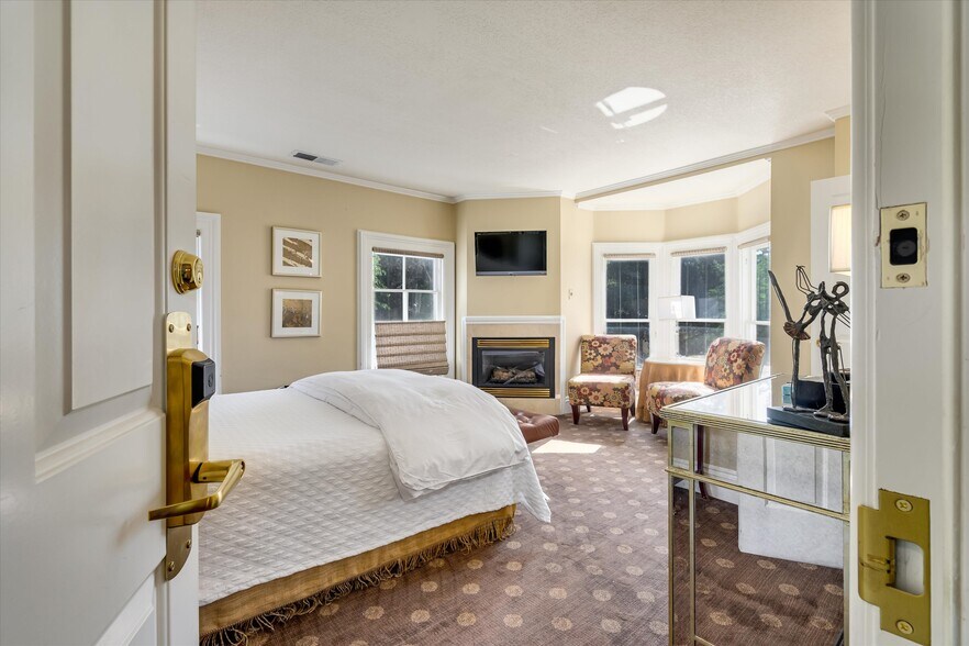 1139 Lincoln Ave, Calistoga, CA à vendre - Photo intérieure - Image 3 de 88