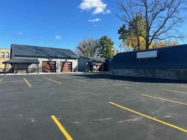 717-723 W Main St, Watertown, WI for sale - Building Photo - Image 1 of 5