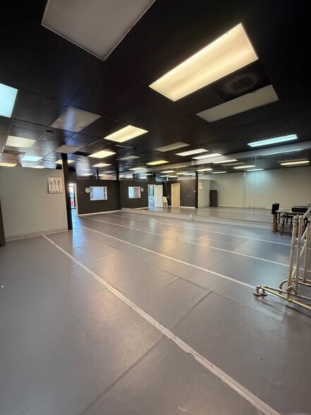 2210-2222 Academy Pl, Colorado Springs, CO for lease - Building Photo - Image 3 of 12