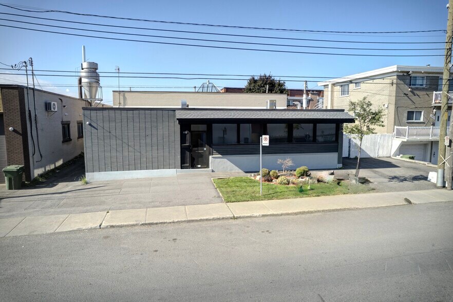10790 Av Salk, Montréal, QC à vendre - Photo du bâtiment - Image 1 de 5