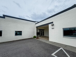 707 N West St, Raleigh, NC for lease Interior Photo- Image 2 of 11