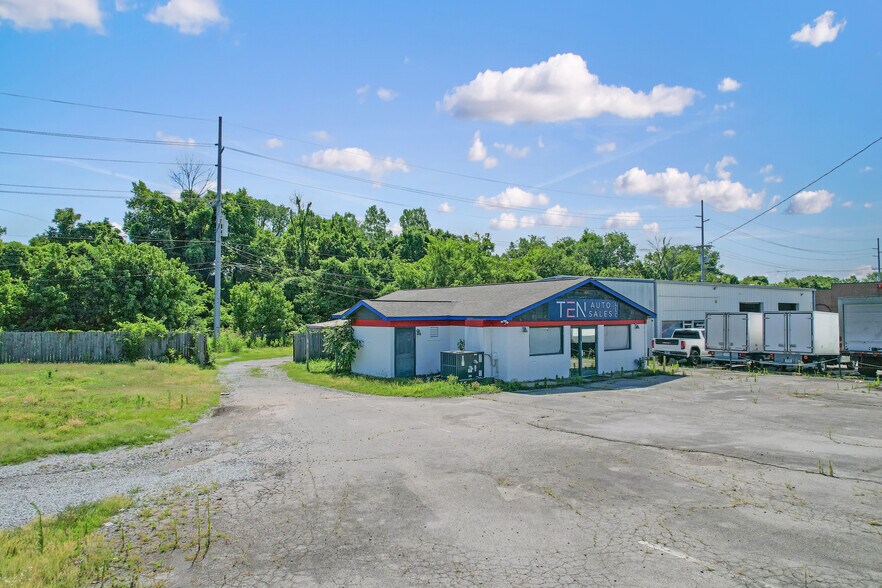 4644 Old Hickory Blvd, Old Hickory, TN à vendre - Photo du bâtiment - Image 2 de 5