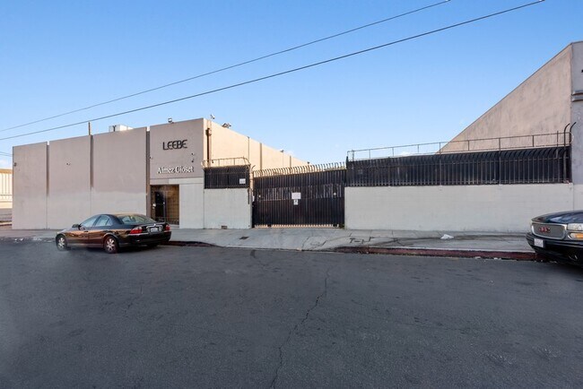 More details for 3226-3230 Mines Ave, Los Angeles, CA - Industrial for Lease