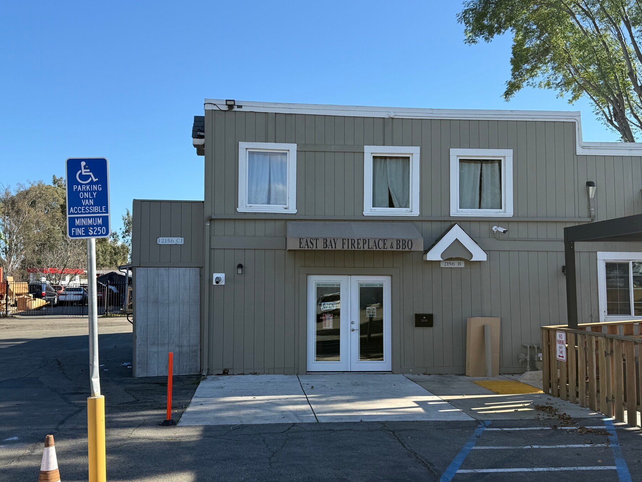 2156 San Ramon Valley Blvd, San Ramon, CA à louer Photo du bâtiment- Image 1 de 5